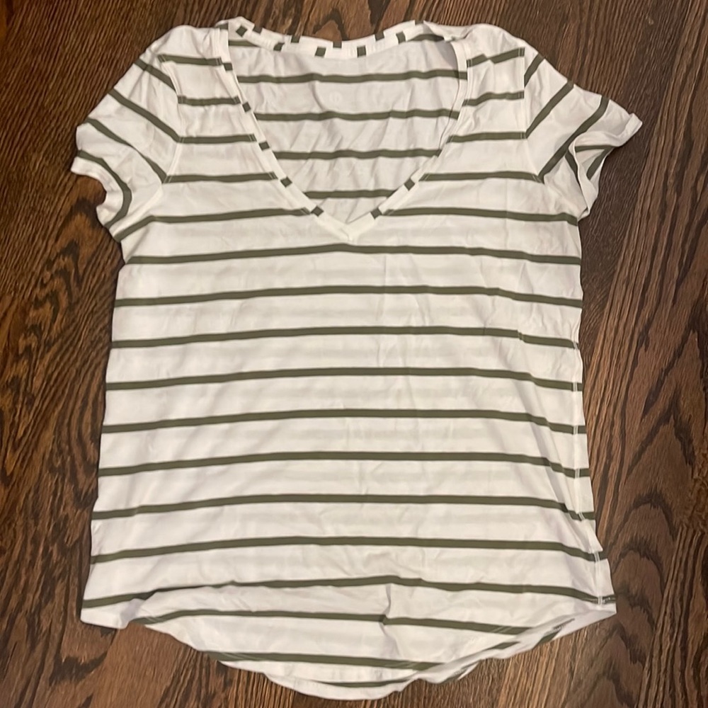 Lululemon V-Neck
